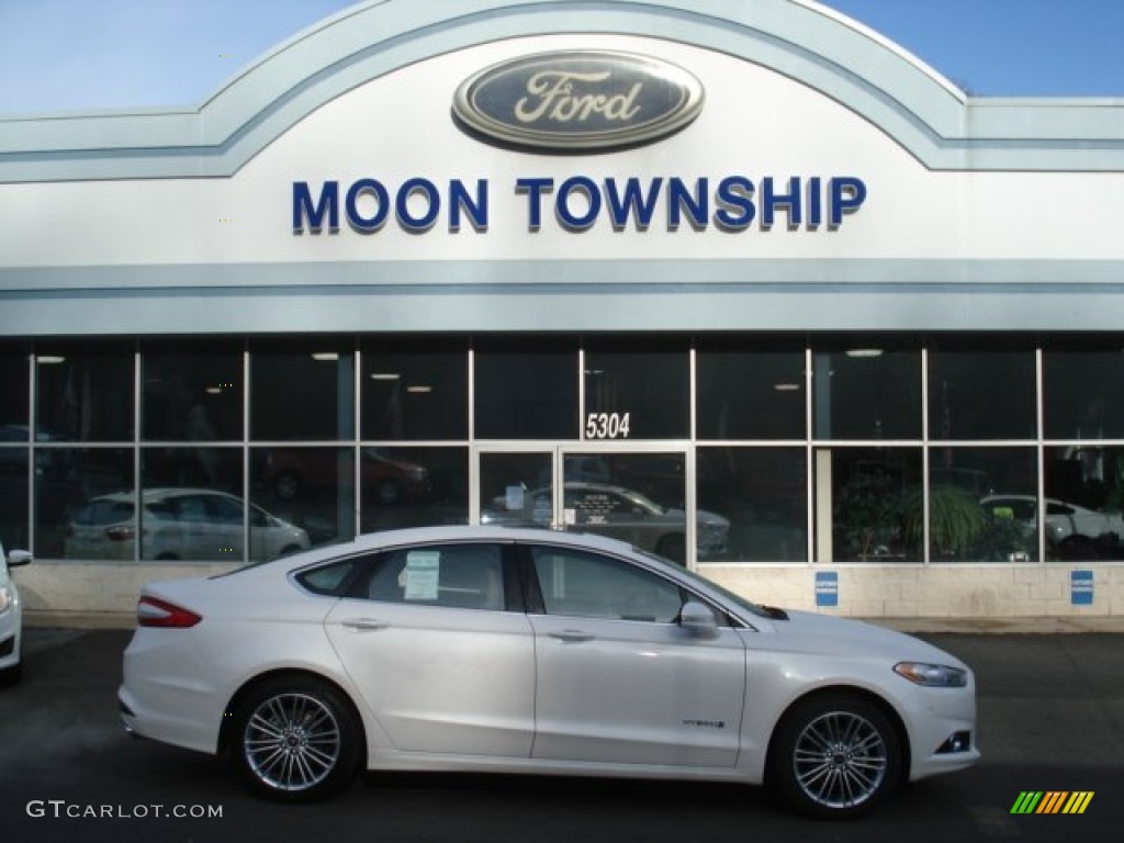 2013 Fusion Hybrid SE - White Platinum Metallic Tri-coat / Charcoal Black photo #1