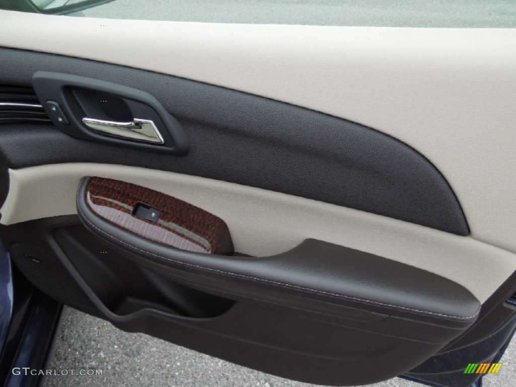 2013 Chevrolet Malibu LT Cocoa/Light Neutral Door Panel Photo #73745516