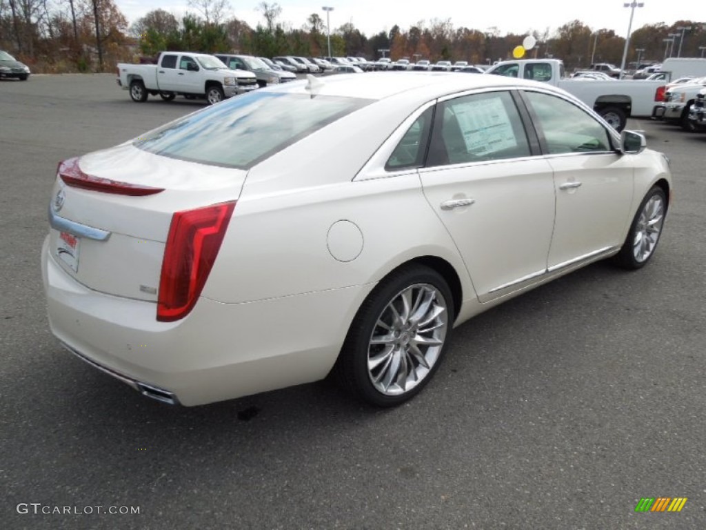 2013 XTS Platinum FWD - White Diamond Tricoat / Very Light Platinum/Dark Urban/Cocoa Opus Full Leather photo #4