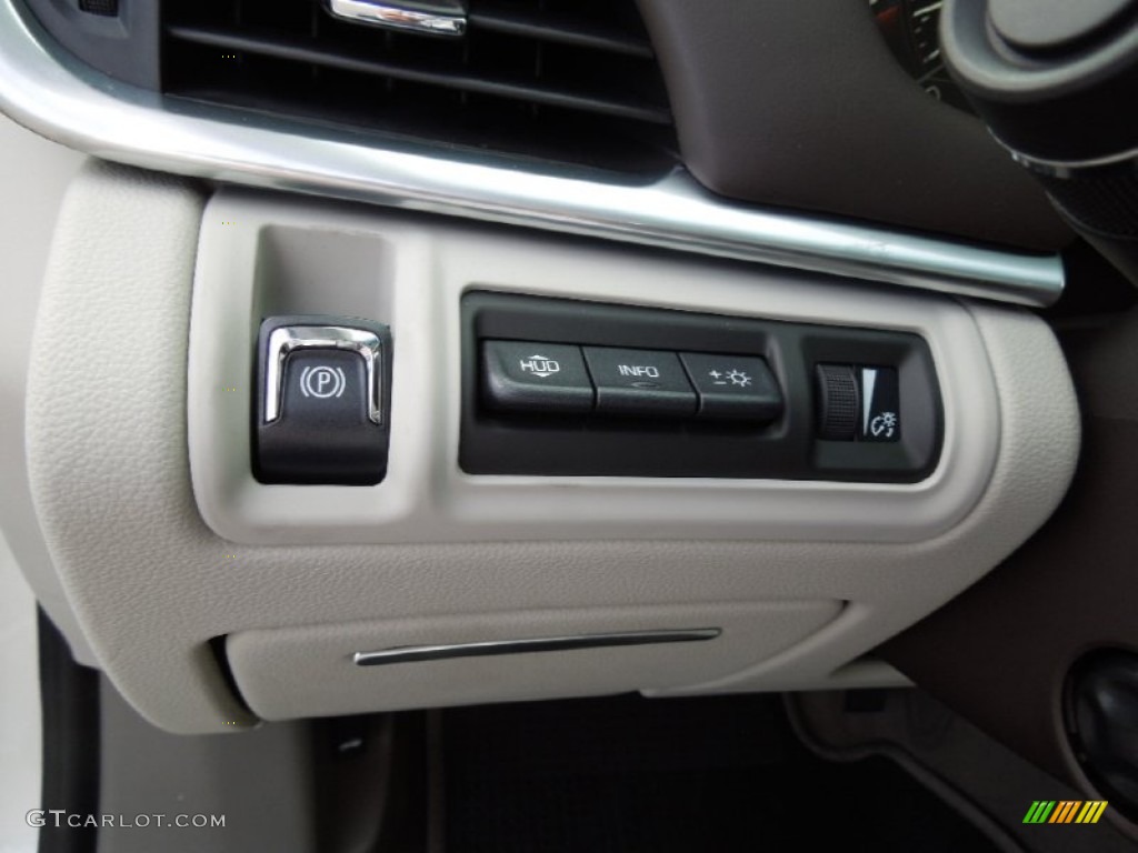 2013 Cadillac XTS Platinum FWD Controls Photo #73748864