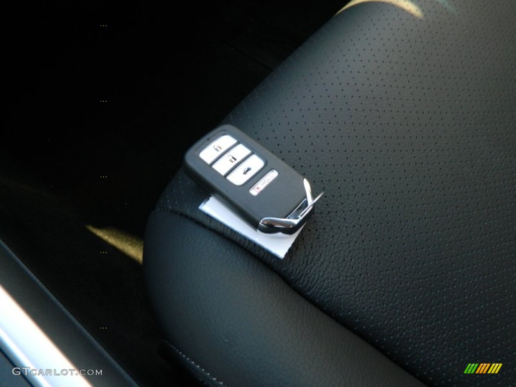 2013 Honda Accord EX-L V6 Coupe Keys Photos