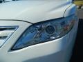 Super White - Camry  Photo No. 9