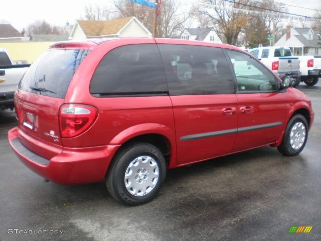 Inferno Red Pearl 2002 Chrysler Voyager LX Exterior Photo #73754929