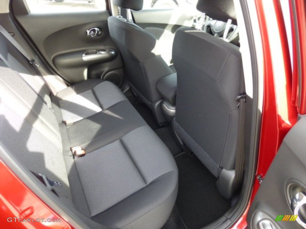 2013 Juke S AWD - Cayenne Red / Black/Silver Trim photo #12