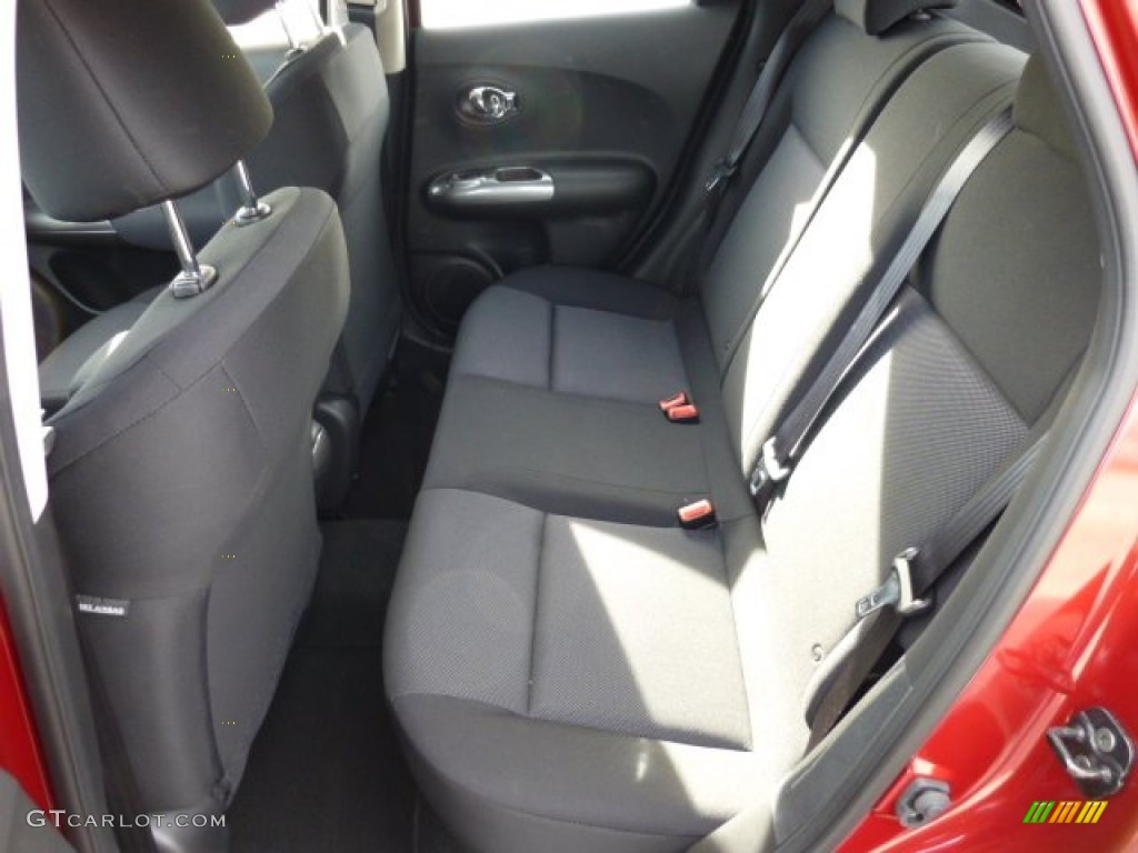2013 Juke S AWD - Cayenne Red / Black/Silver Trim photo #14