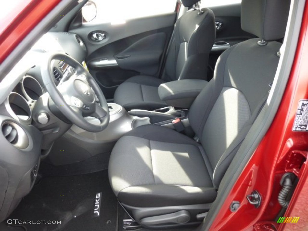 2013 Juke S AWD - Cayenne Red / Black/Silver Trim photo #16