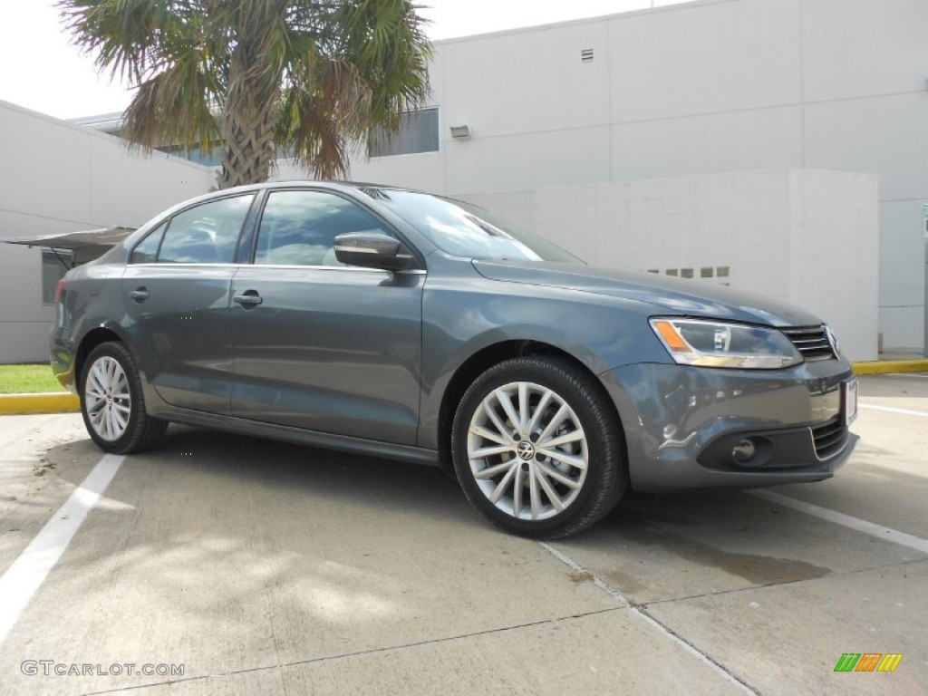 Platinum Gray Metallic 2013 Volkswagen Jetta TDI Sedan Exterior Photo #73759282