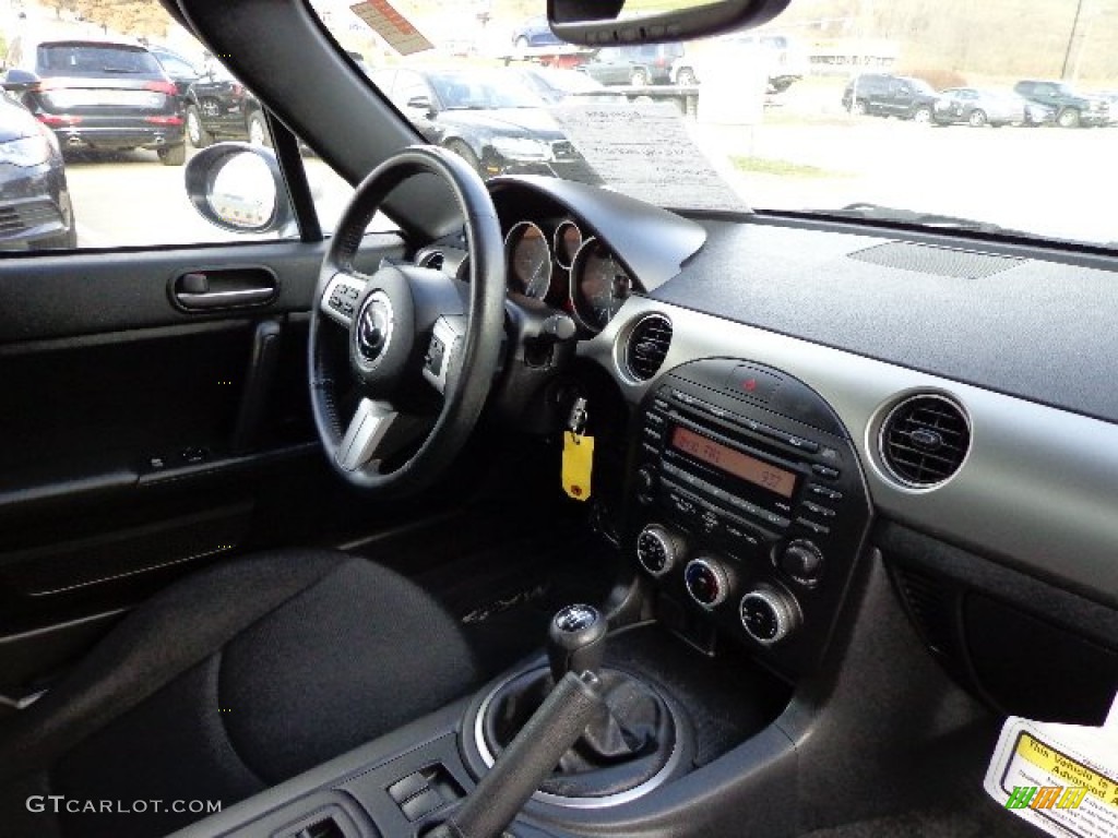 2010 Mazda MX-5 Miata Sport Roadster Dashboard Photos