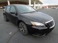Black - 200 S Sedan Photo No. 1