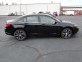 Black - 200 S Sedan Photo No. 6