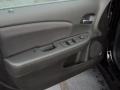 Black - 200 S Sedan Photo No. 10