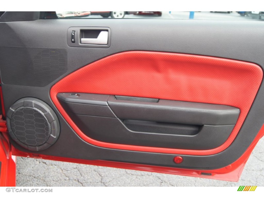 2007 Mustang GT Premium Convertible - Torch Red / Black/Red photo #16
