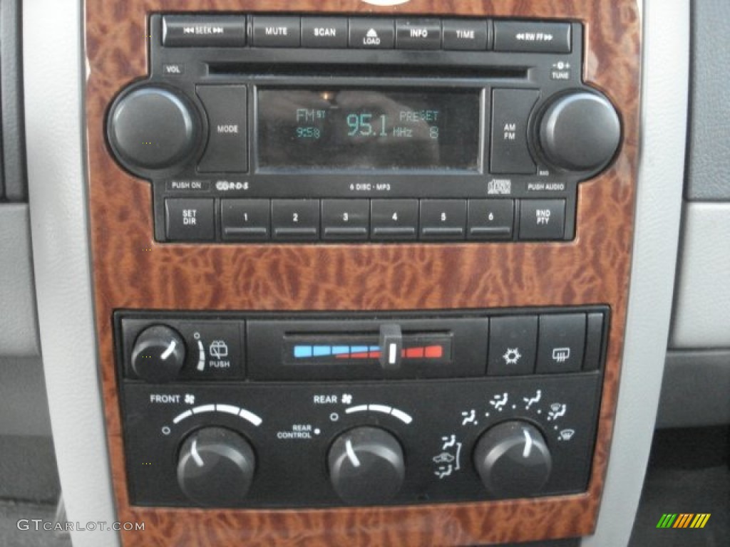 2007 Dodge Durango SLT 4x4 Controls Photos
