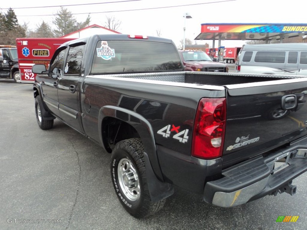 2003 Silverado 2500HD LS Crew Cab 4x4 - Dark Gray Metallic / Dark Charcoal photo #32