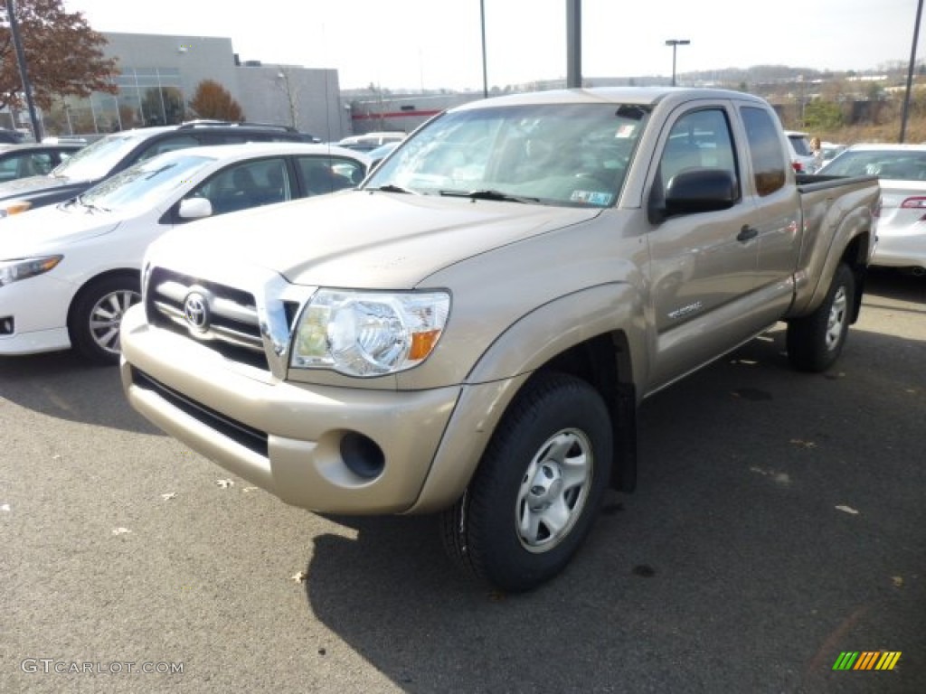 2007 Tacoma Access Cab 4x4 - Desert Sand Mica / Taupe photo #3