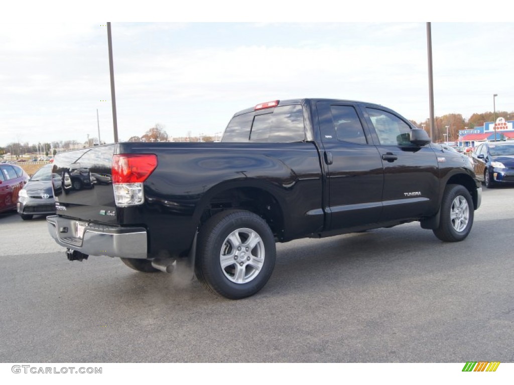 2013 Tundra SR5 Double Cab 4x4 - Black / Graphite photo #5