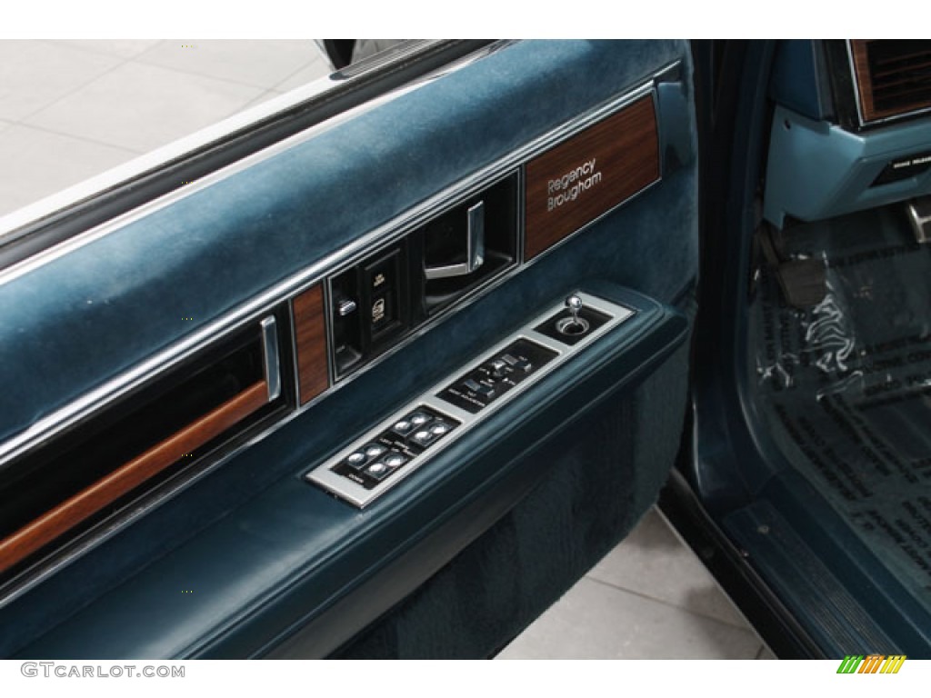 1985 Ninety-Eight Brougham Sedan - Dark Blue Metallic / Blue photo #16