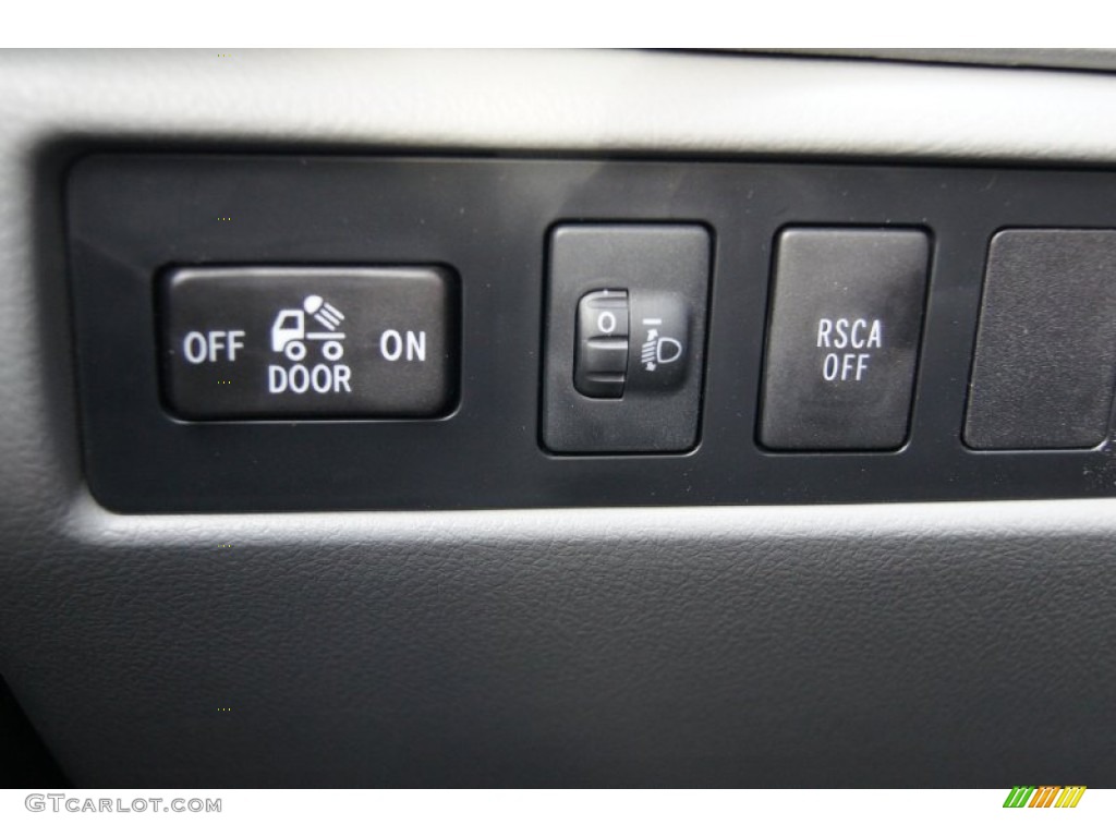 2013 Toyota Tundra SR5 Double Cab 4x4 Controls Photo #73767265