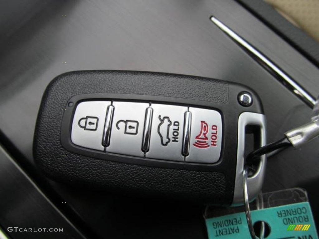 2013 Hyundai Azera Standard Azera Model Keys Photos