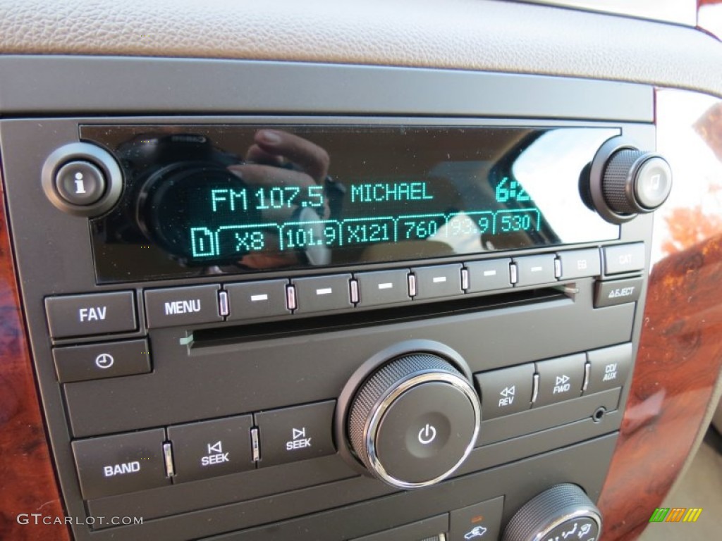 2013 Chevrolet Suburban LS Audio System Photos