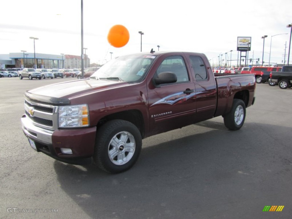 2009 Silverado 1500 LT Extended Cab 4x4 - Deep Ruby Red Metallic / Ebony photo #3