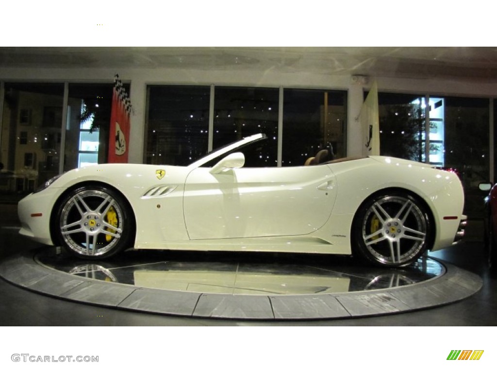 Bianco Avus (White) 2011 Ferrari California Standard California Model Exterior Photo #73780046