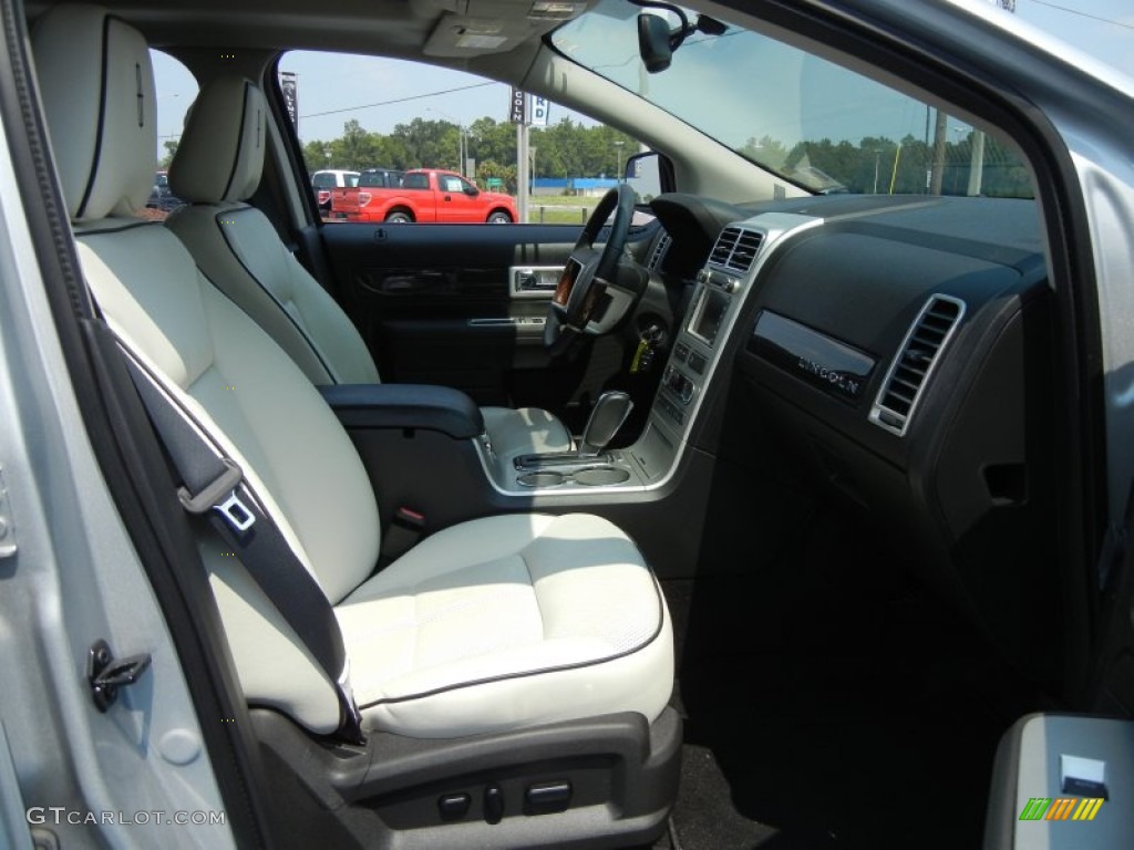2010 Lincoln MKX Limited Edition FWD Front Seat Photo #73783109