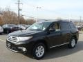 Black - Highlander V6 4WD Photo No. 3