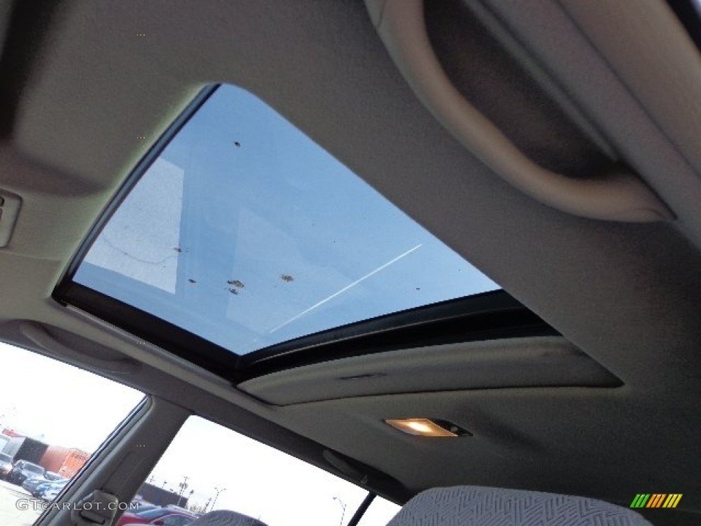 2003 Highlander V6 4WD - Millenium Silver Metallic / Charcoal photo #16