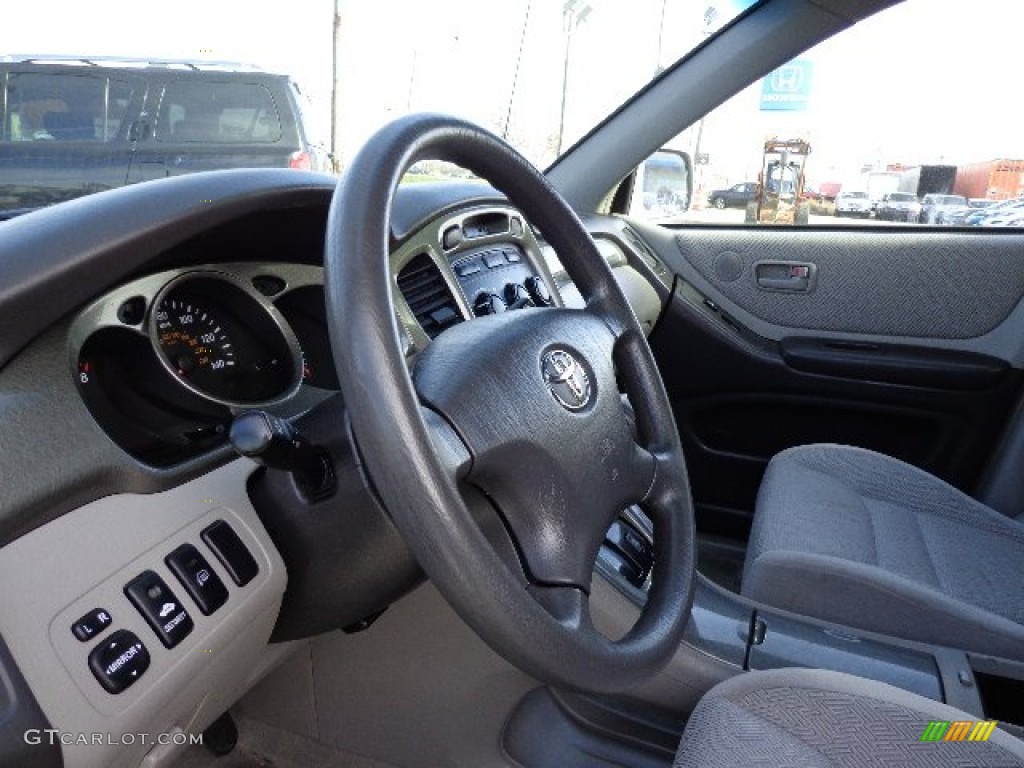 2003 Highlander V6 4WD - Millenium Silver Metallic / Charcoal photo #17