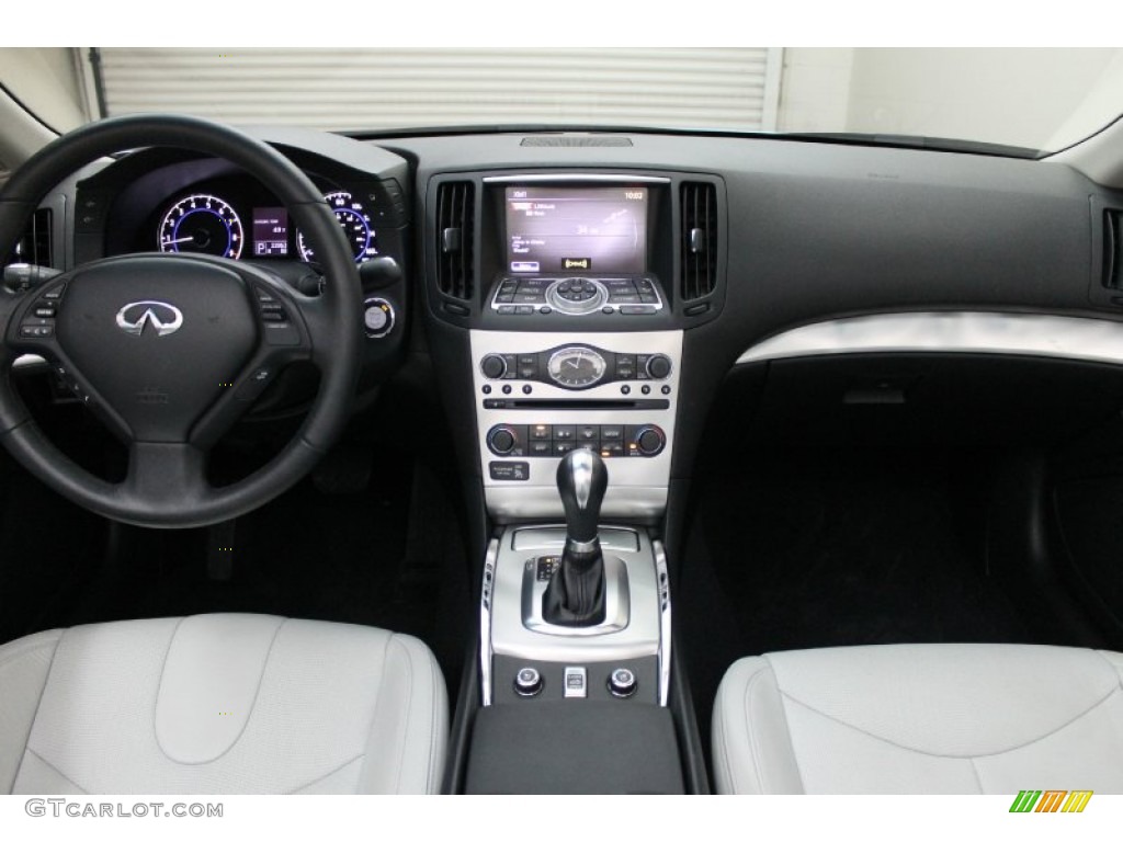 2010 Infiniti G 37 Convertible Stone Dashboard Photo #73784471