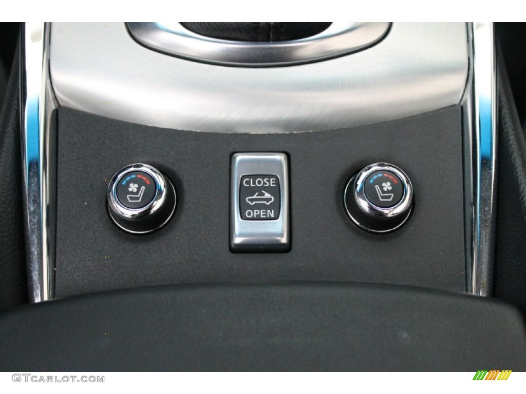 2010 Infiniti G 37 Convertible Controls Photo #73784794