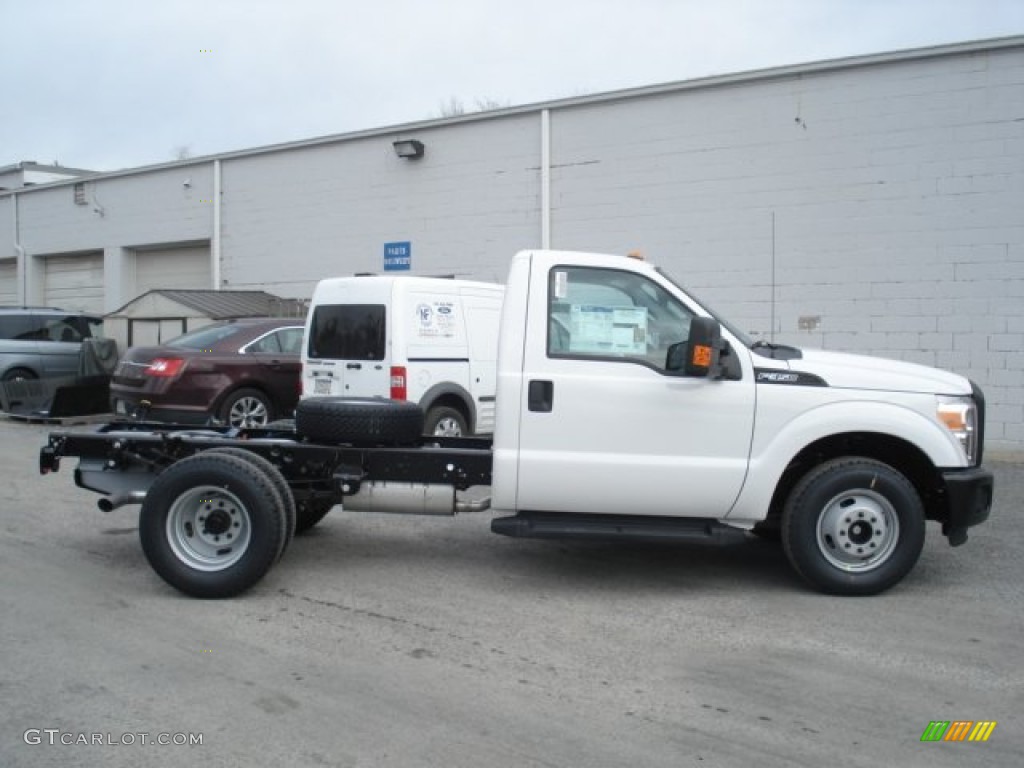 Oxford White 2013 Ford F350 Super Duty XL Regular Cab Dually Chassis Exterior Photo #73787765