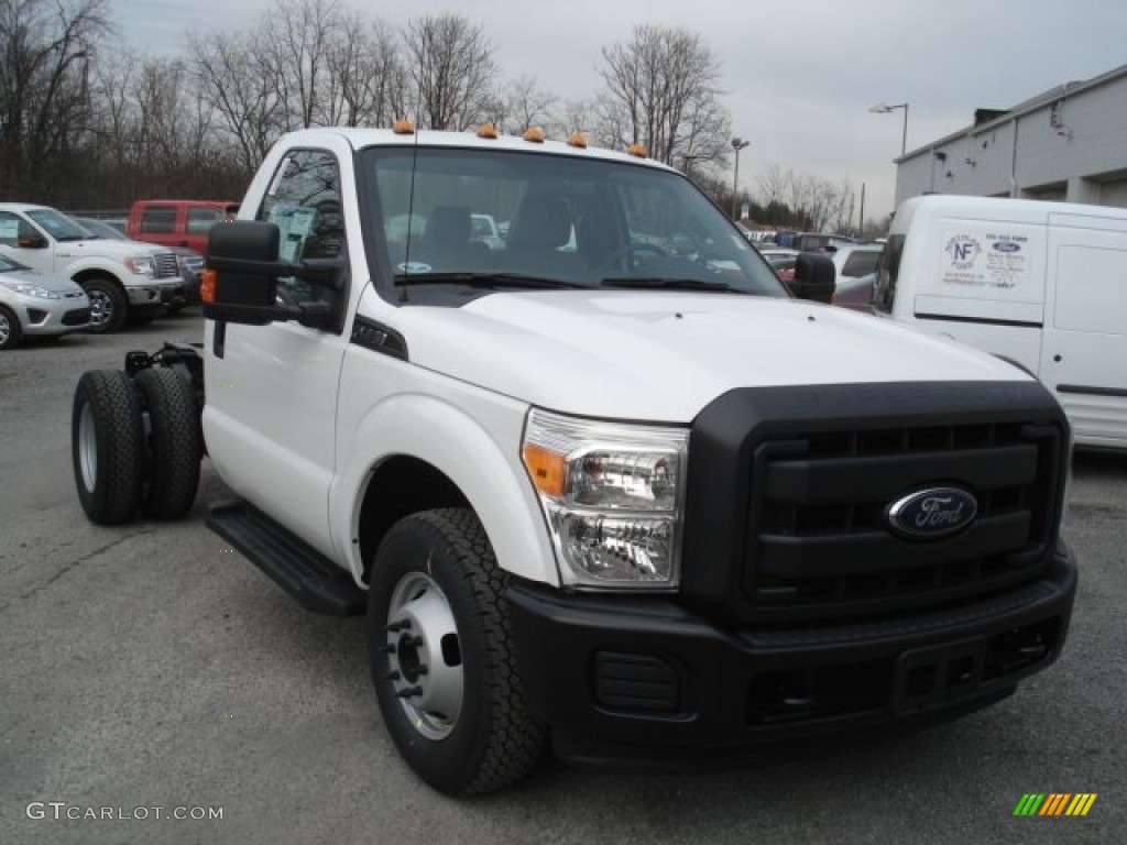 Oxford White 2013 Ford F350 Super Duty XL Regular Cab Dually Chassis Exterior Photo #73787782