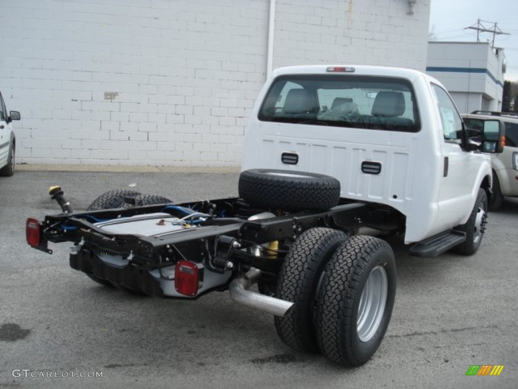 Oxford White 2013 Ford F350 Super Duty XL Regular Cab Dually Chassis Exterior Photo #73787905