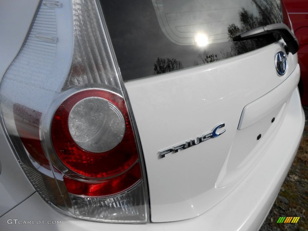 2012 Prius c Hybrid Two - Super White / Light Blue Gray/Black photo #8