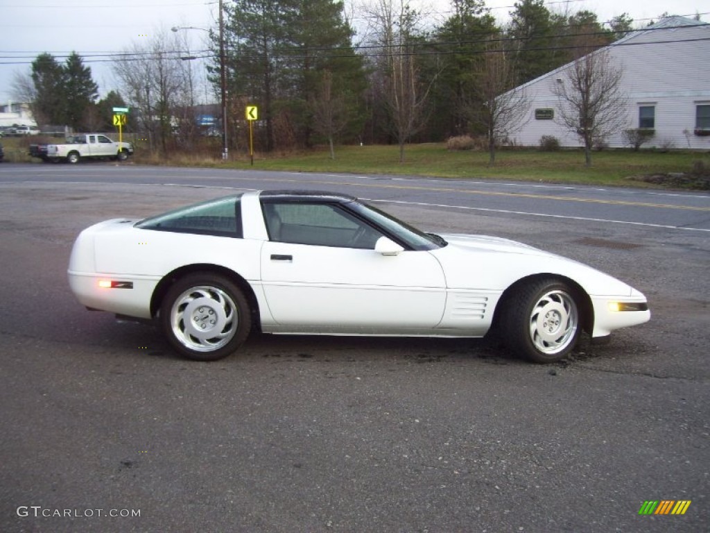 White 1991 Chevrolet Corvette Coupe Exterior Photo #73789085