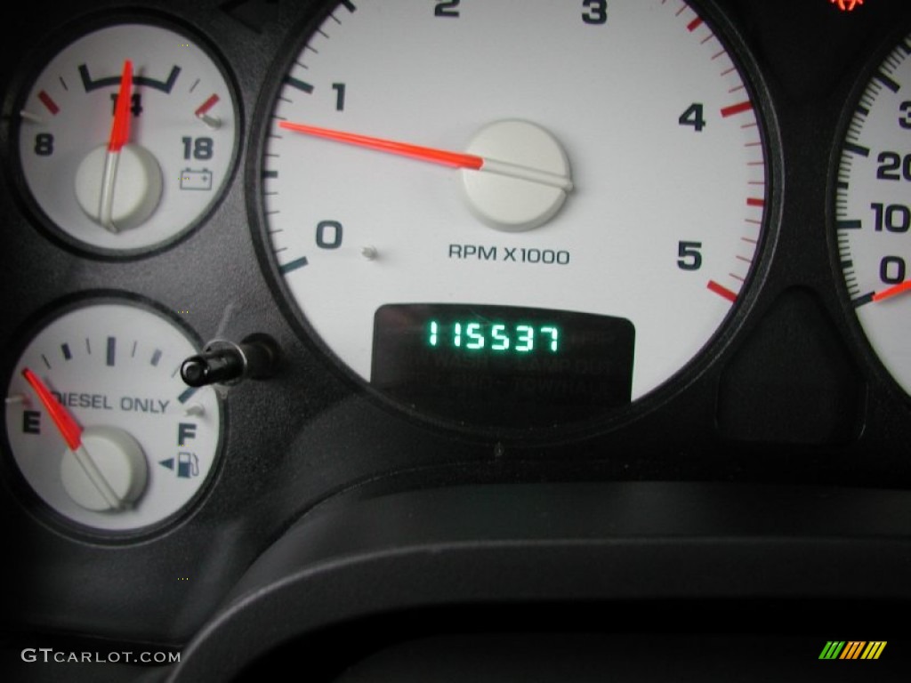 2004 Ram 2500 SLT Quad Cab 4x4 - Flame Red / Dark Slate Gray photo #78