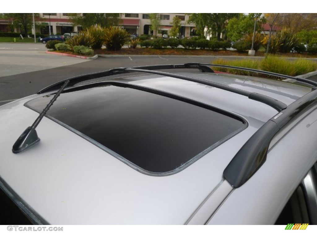 2004 Infiniti FX 35 AWD Sunroof Photos