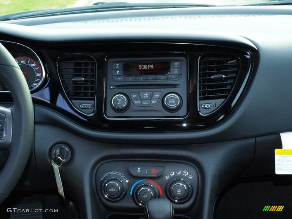 2013 Dart SXT - Maximum Steel Metallic / Black photo #6