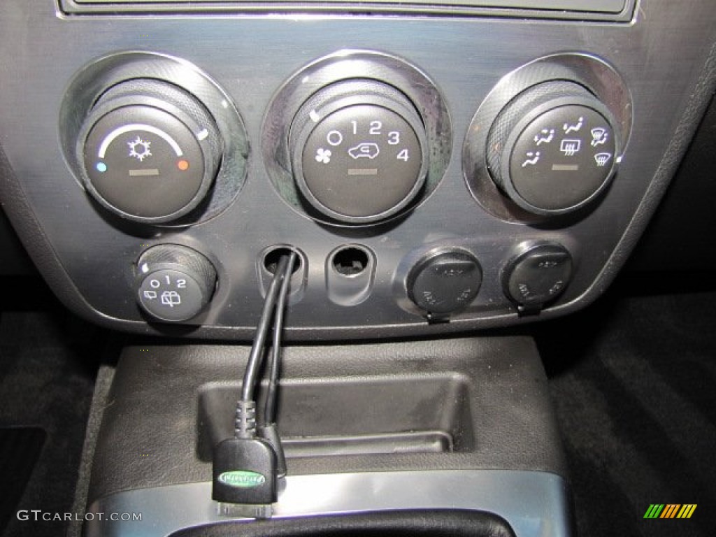 2007 Hummer H3 Standard H3 Model Controls Photo #73793873