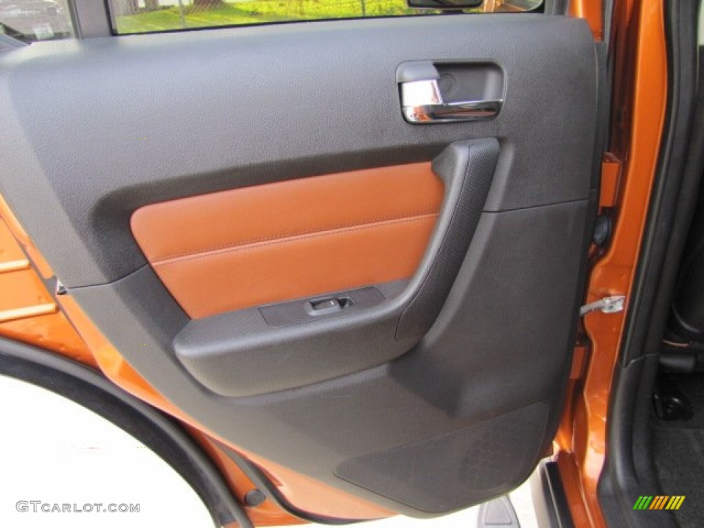 2007 Hummer H3 Standard H3 Model Ebony Black/Morocco Door Panel Photo #73794119
