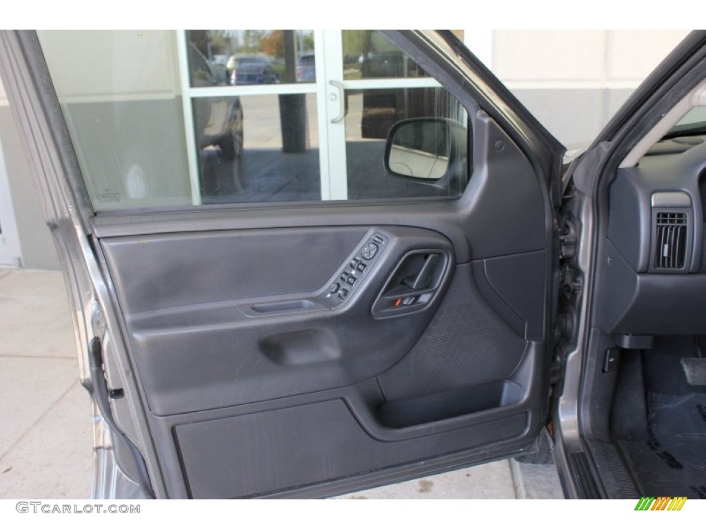2004 Grand Cherokee Laredo - Graphite Metallic / Dark Slate Gray photo #9