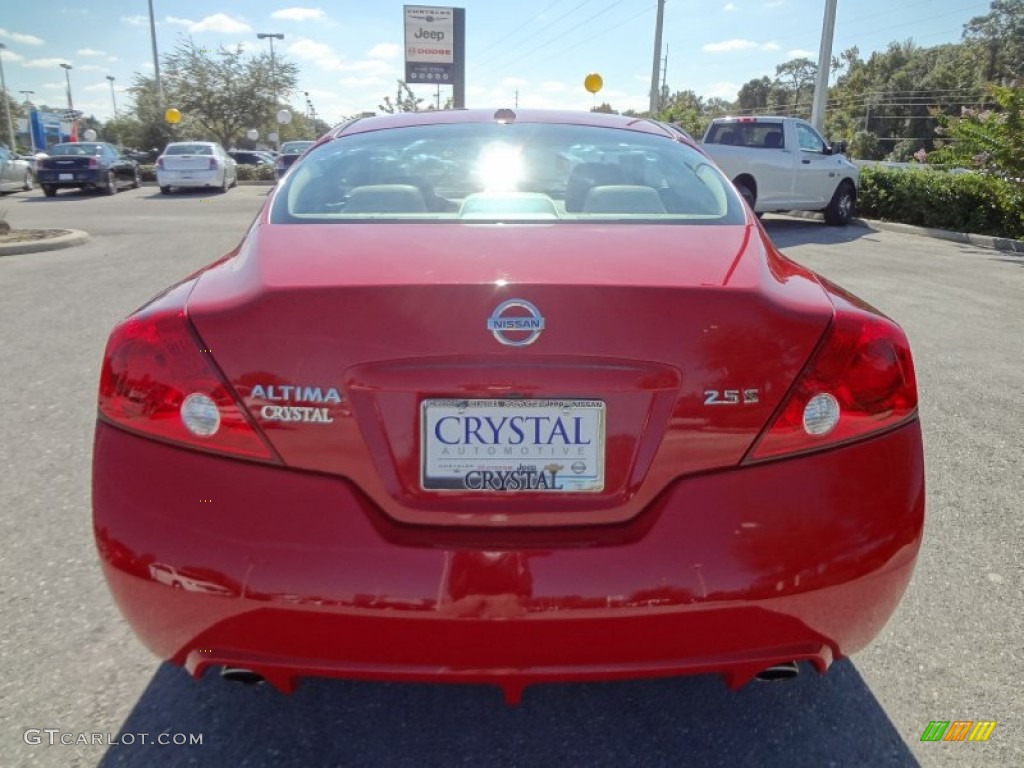 2011 Altima 2.5 S Coupe - Red Alert / Blond photo #7