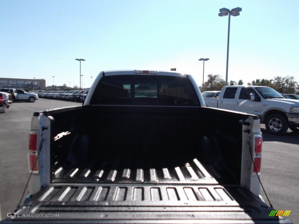 2010 F150 Lariat SuperCrew - Oxford White / Black photo #4