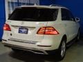 Arctic White - ML 350 4Matic Photo No. 9