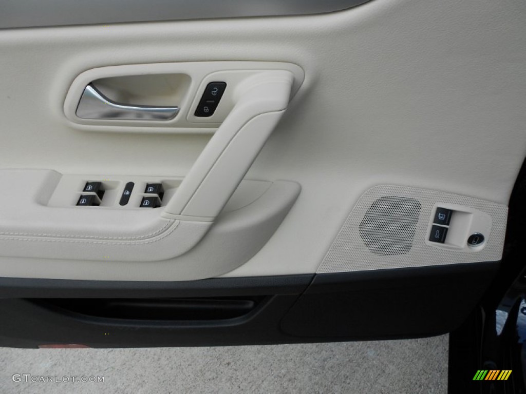 2012 Volkswagen CC Sport Door Panel Photos