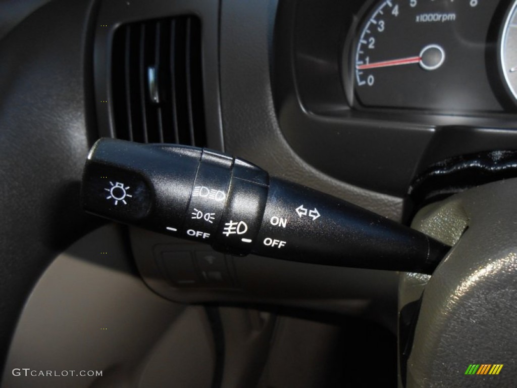 2007 Hyundai Elantra GLS Sedan Controls Photo #73803476