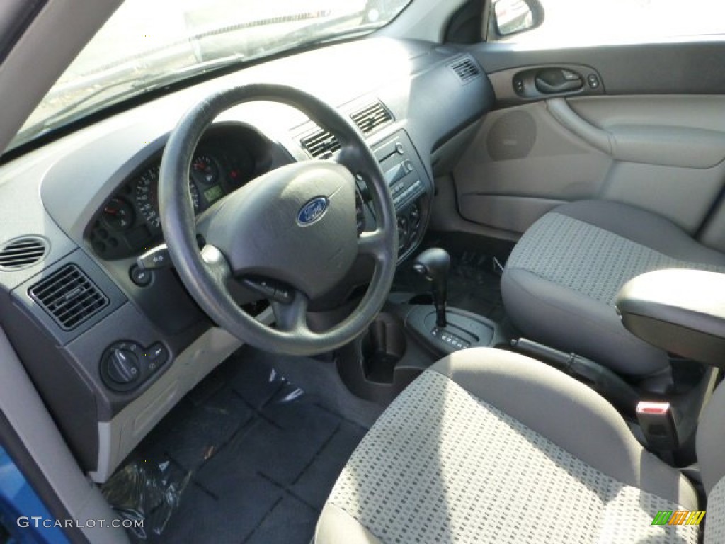 Charcoal/Light Flint Interior 2007 Ford Focus ZX4 SE Sedan Photo #73804163