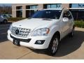 Arctic White - ML 350 4Matic Photo No. 3